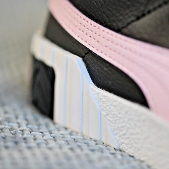 PRE-OWNED Size: 6.5 US Women/5 US Big Kid | PUMA Cali AC Platform Black/Pink - Picture 7 of 12